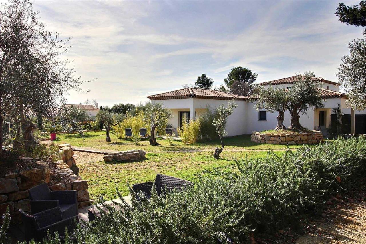 La Villa Aux Oliviers Flayosc Exteriör bild